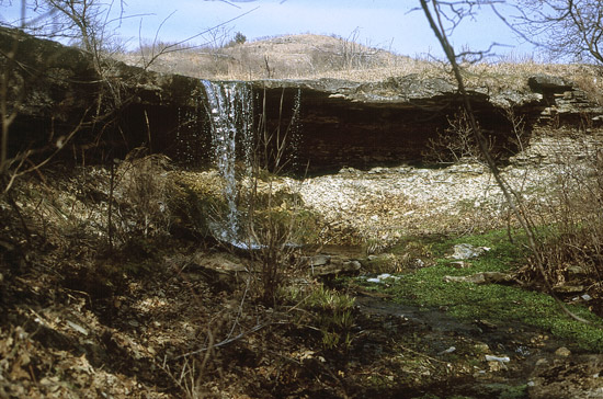 Alcove Spring in Marshall County was an important source of water for travelers on the Oregon Trail.