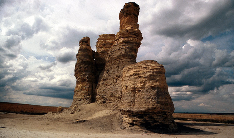 Castle Rock, before 2001 collapse of its tallest spire